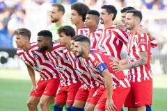 英格兰足球新星9球4助攻成转会市场焦点，曼城争购六大豪门争相抢购